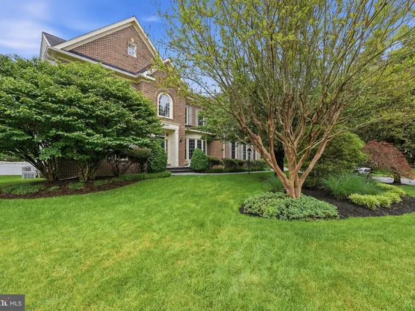 5019 Tothill Dr, Olney, MD 20832