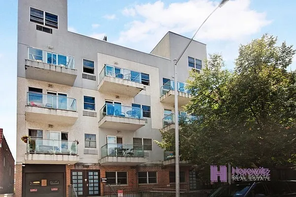 Sold by Horowitz Real Estate | media 1