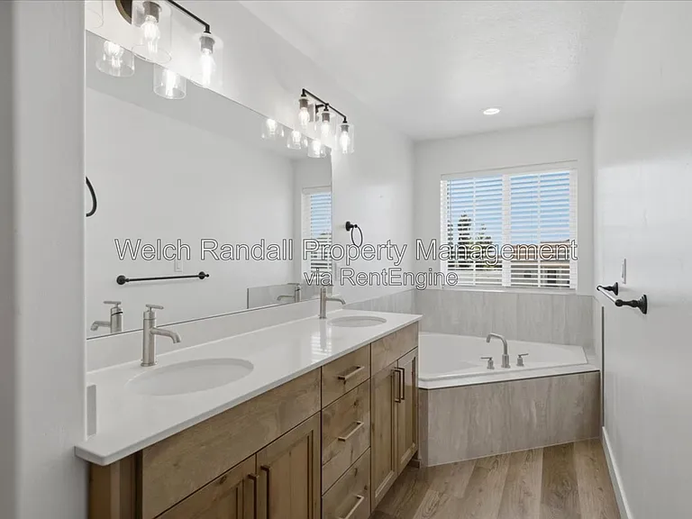 1377 E 1230 S — Photo 14