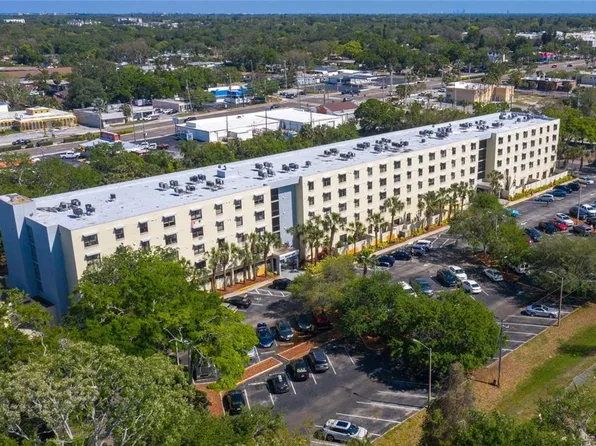 701 S Madison Ave APT 302, Clearwater, FL 33756