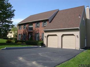 12 Olympus Ct, Albany, NY 12208