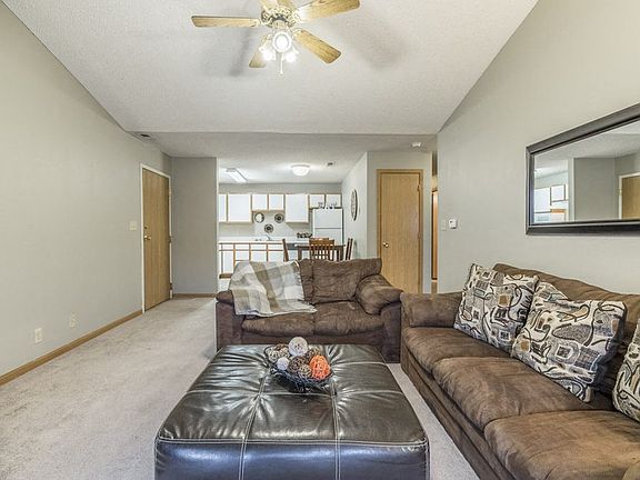 Relax in your cozy living room, with plenty of space for all your furniture.