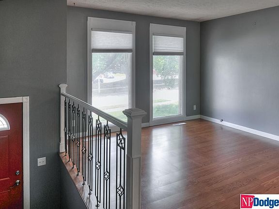 4th image of 13712 Polk St