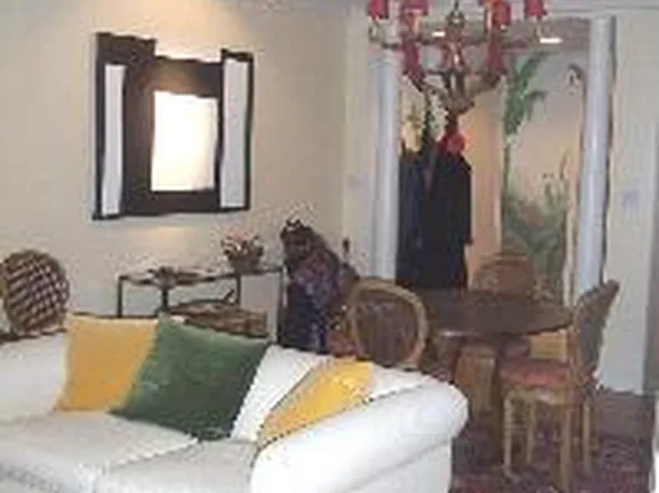 130 East 63rd Street image 1 of 9