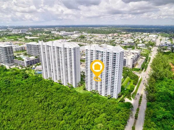 15051 Royal Oaks Ln APT 904, North Miami, FL 33181
