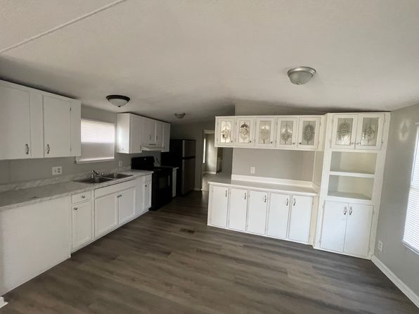 145 Dana Dr