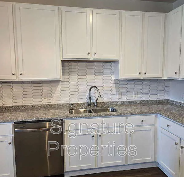 14469 Hancock Towns Dr — Photo 7