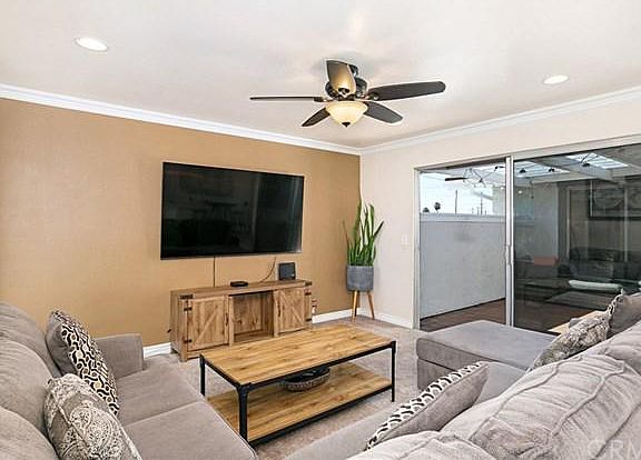 4th image of 8076 Woodland Dr #32