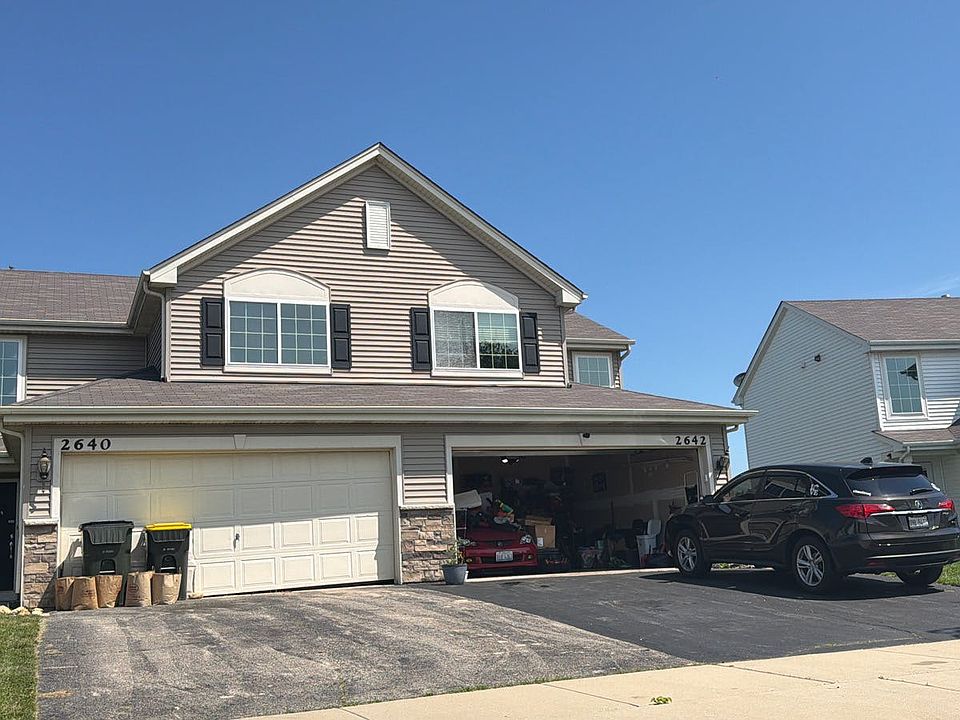 1st image of 2640 Carlisle Ln