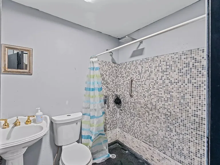 602 E McLemore Ave — Photo 5