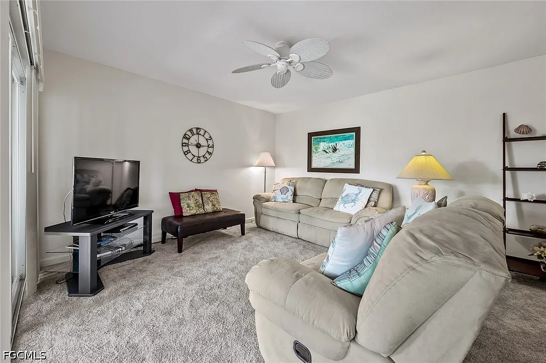 2 bed, 2.0 bath, 1128 sqft, $2,200 — Photo 4