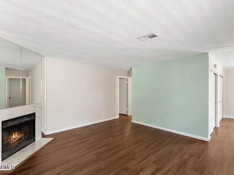 330 W Tonopah Dr #5 — Photo 12