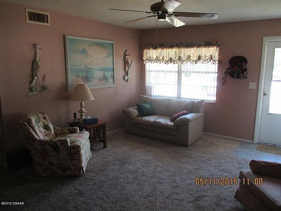 2nd image of 288 Gibbons Ave
