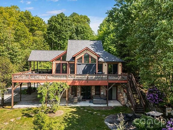 3rd image of 300 Fallsview Dr