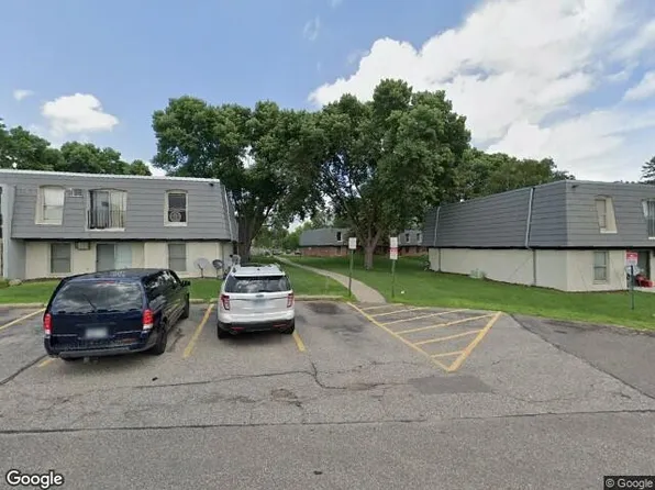 816 9th Ave S APT 2, Hopkins, MN 55343