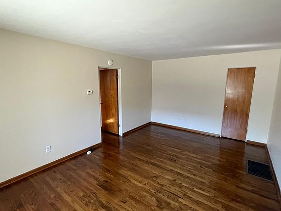 5th image of 81 W Dodridge St