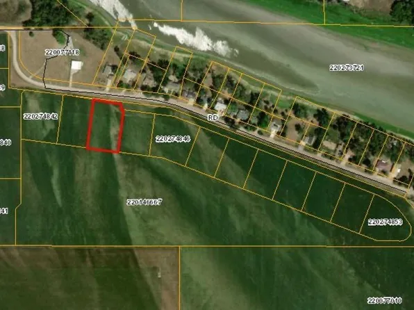 7 Likuwanta Dr, Dakota City, NE 68731