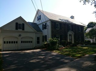 99 Shaw Rd, Brookline, MA 02467