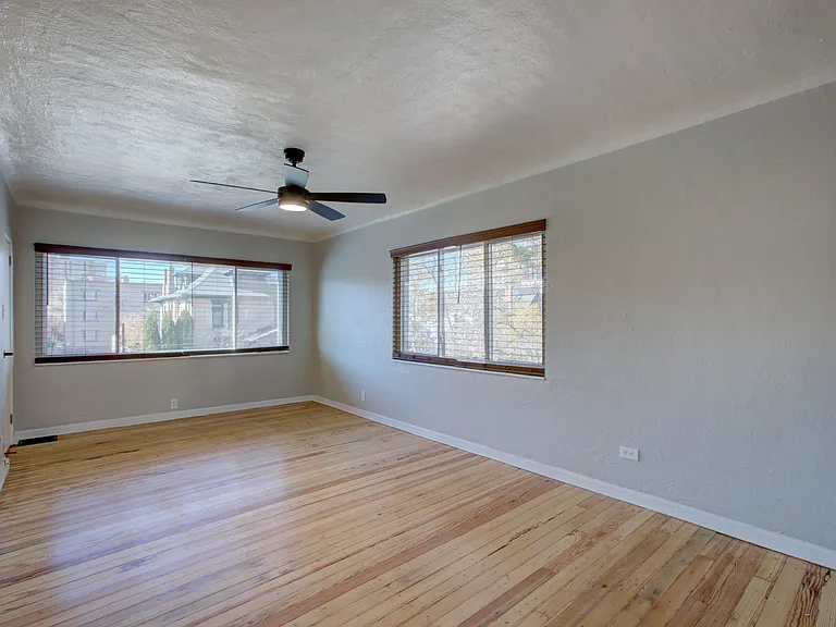 1030 N Washington St — Photo 30