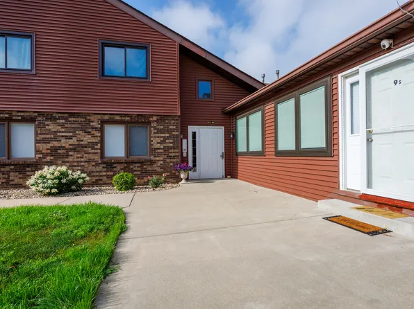 601 N Main St APT 7S, Normal, IL 61761