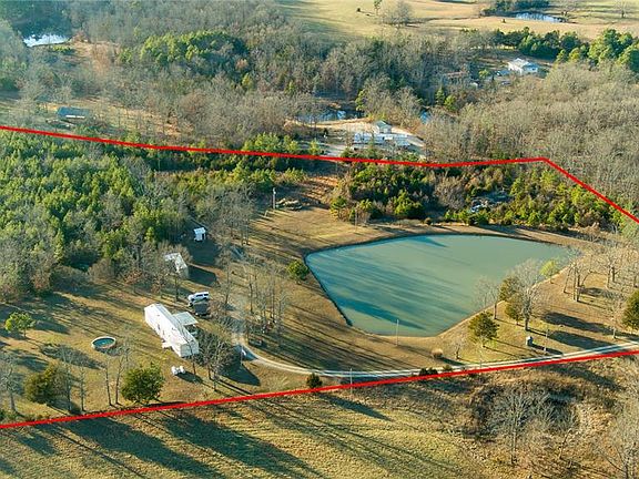 2nd image of 600 County Road 2160