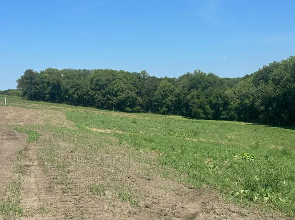 25360 Pathfield Rd, Glenwood, IA 51534