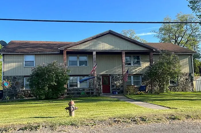 2 bed, 1000 sqft, $1,500 — Photo 1