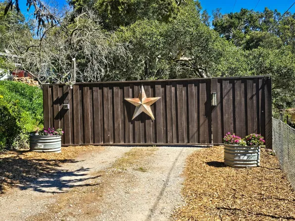 17329 McGuffie Rd, Salinas, CA 93907