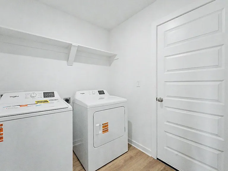 3070 Rosalee Ln — Photo 19