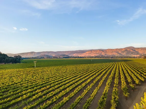 6950 Yount Street, Yountville, CA 94599