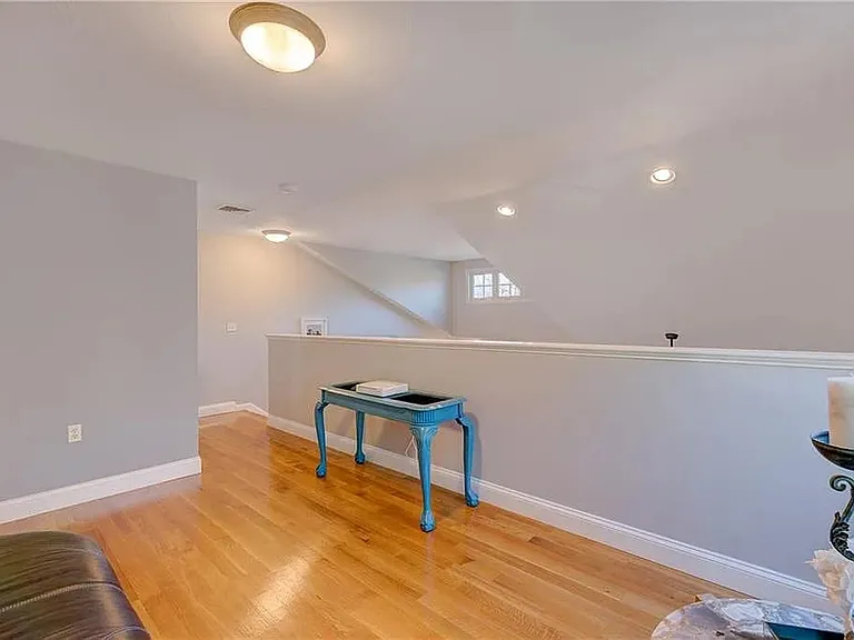 500 Mendon Rd #10 — Photo 10