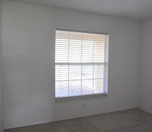 5th image of 1245 County Road 441