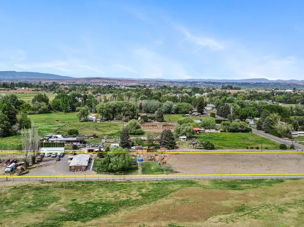 3110 S 90th Ave, Yakima, WA 98903