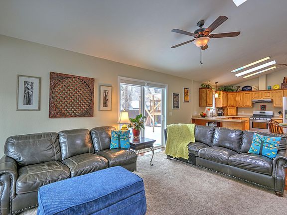 5th image of 56 Badger Ct