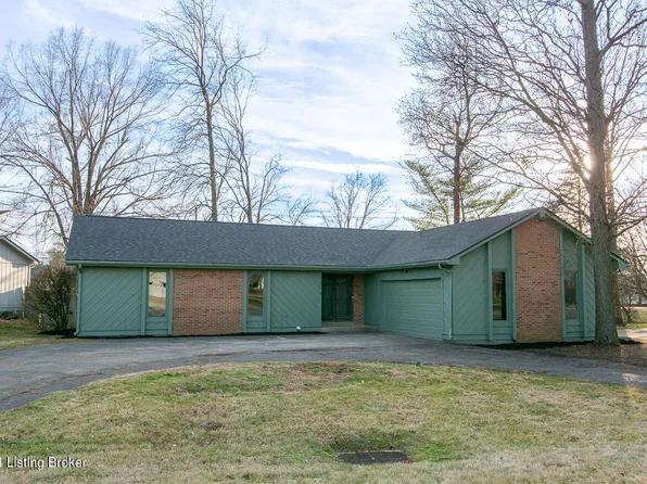 4104 Riveroaks Ln, Louisville, KY 40241