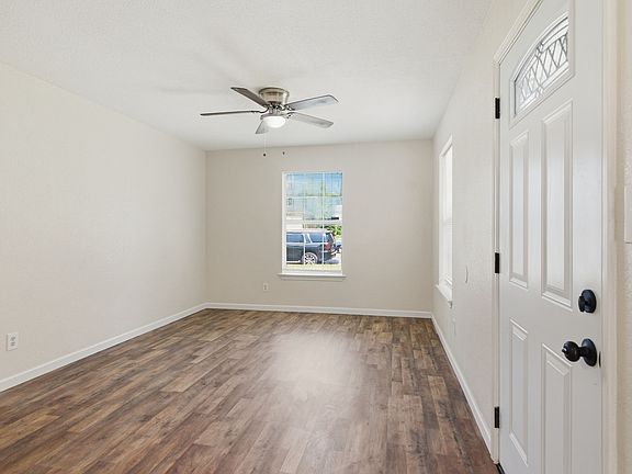4th image of 4909 Sandage Ave