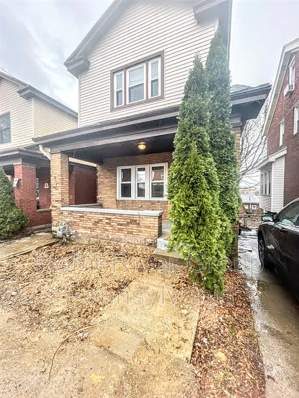 2750 Churchview Ave photo 1