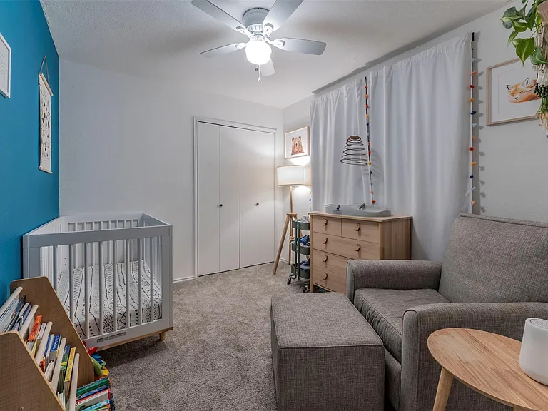 2126 River Hollow Dr — Photo 13