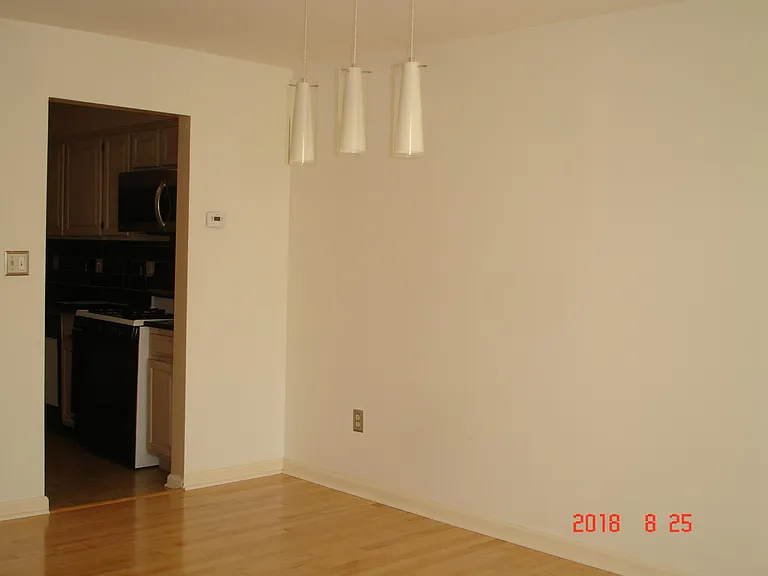 1706 Amanda Ct — Photo 11