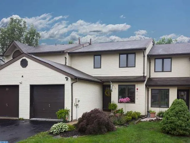 24 Peach Ct photo 1