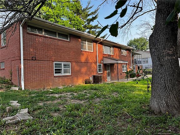 2nd image of 3009 Ashland Ave