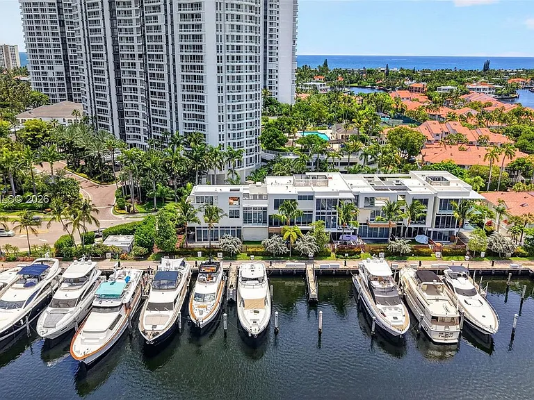 3750 Yacht Club Dr #Townhouse 5 — Photo 79