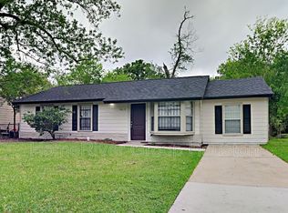 9819 Rebel Rd, Houston, TX 77016