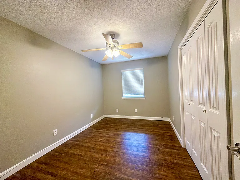 10812 Windridge Dr — Photo 8