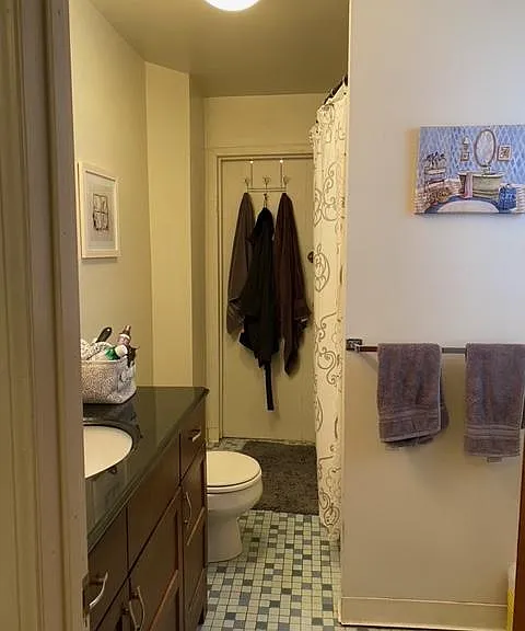 BATHROOM, DOOR TO DECK , 2ND FLOOR
