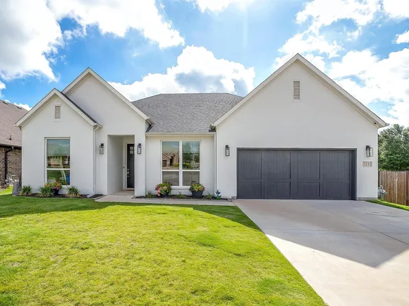 7233 Tour Trl, Benbrook, TX 76126