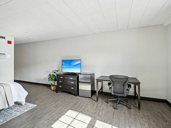 Model Unit - Desk Area