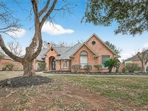 4910 Waterbeck St, Weston Lakes, TX 77441