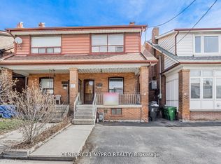 1943 Dufferin St, Toronto, ON M6E3P8