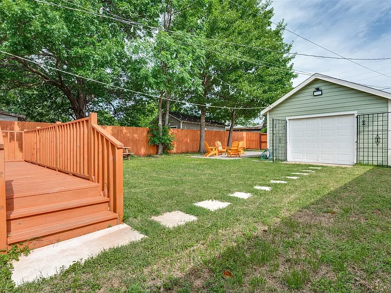 2723 Sharon St — Photo 24